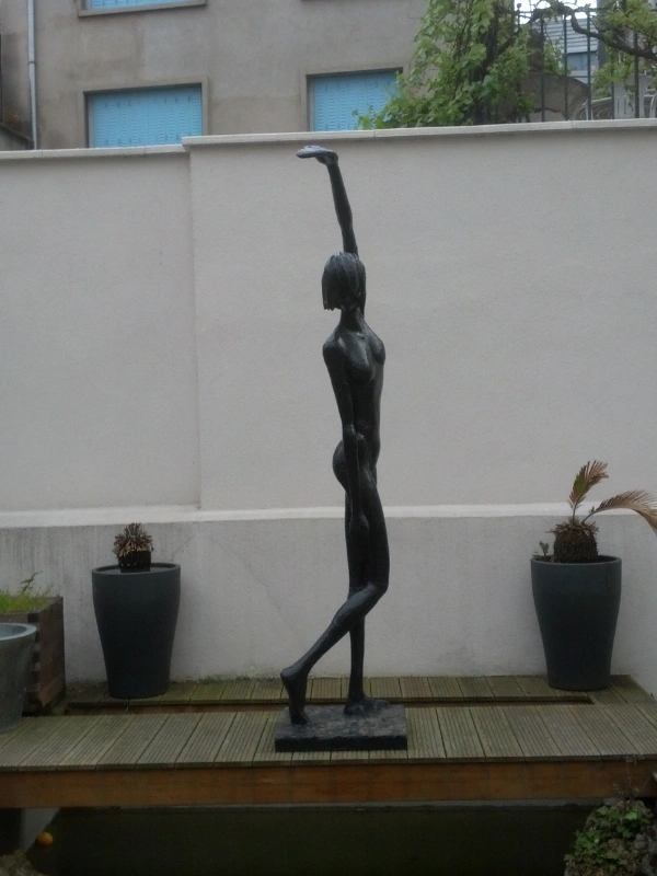 Sculpture en résine d'Alain de Manca