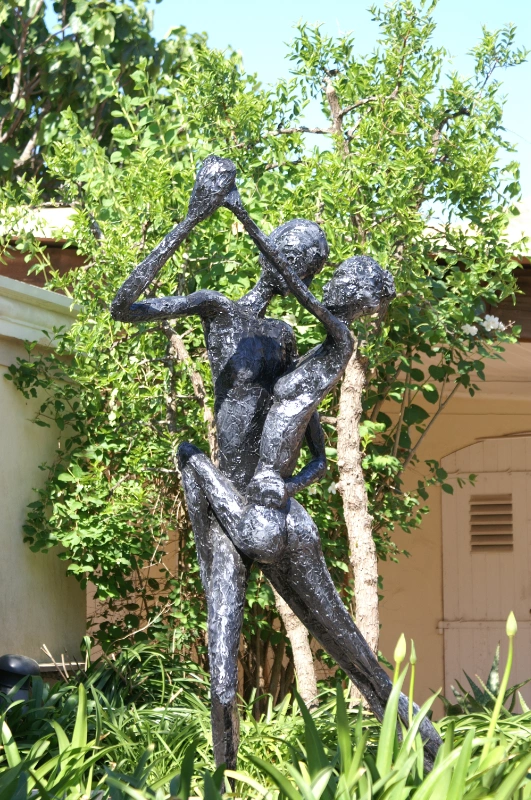 Sculpture en résine d'Alain de Manca